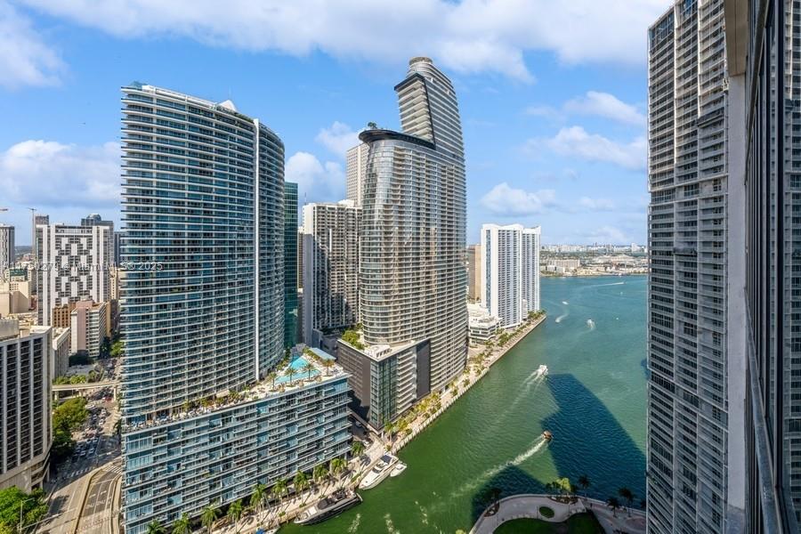 ICON BRICKELL CONDO NO 3 - Residential Lease