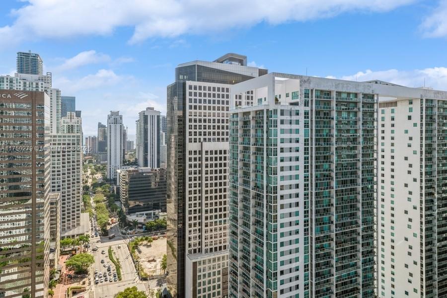 ICON BRICKELL CONDO NO 3 - Residential Lease