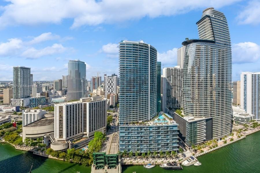 ICON BRICKELL CONDO NO 3 - Residential Lease