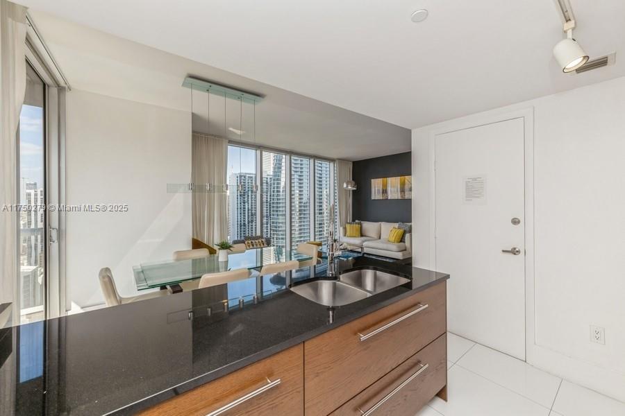 ICON BRICKELL CONDO NO 3 - Residential Lease