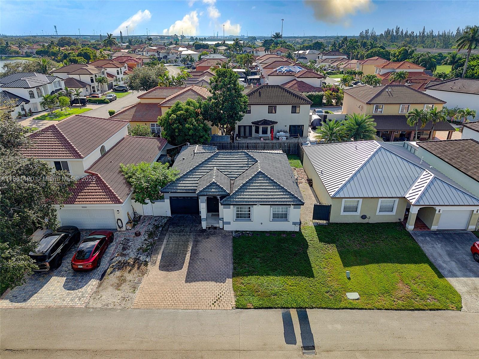 MARBELLA PARK - Residential