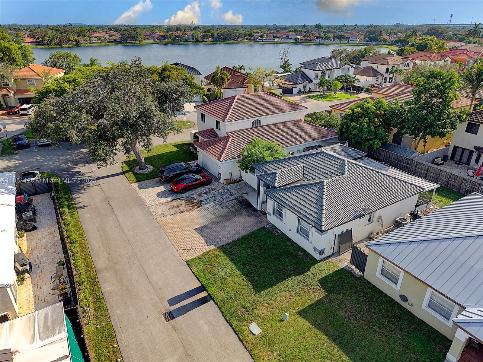 MARBELLA PARK - Residential