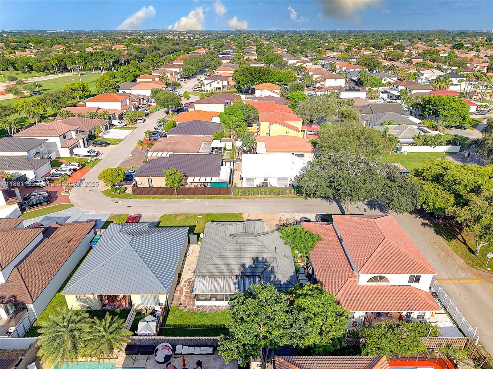 MARBELLA PARK - Residential