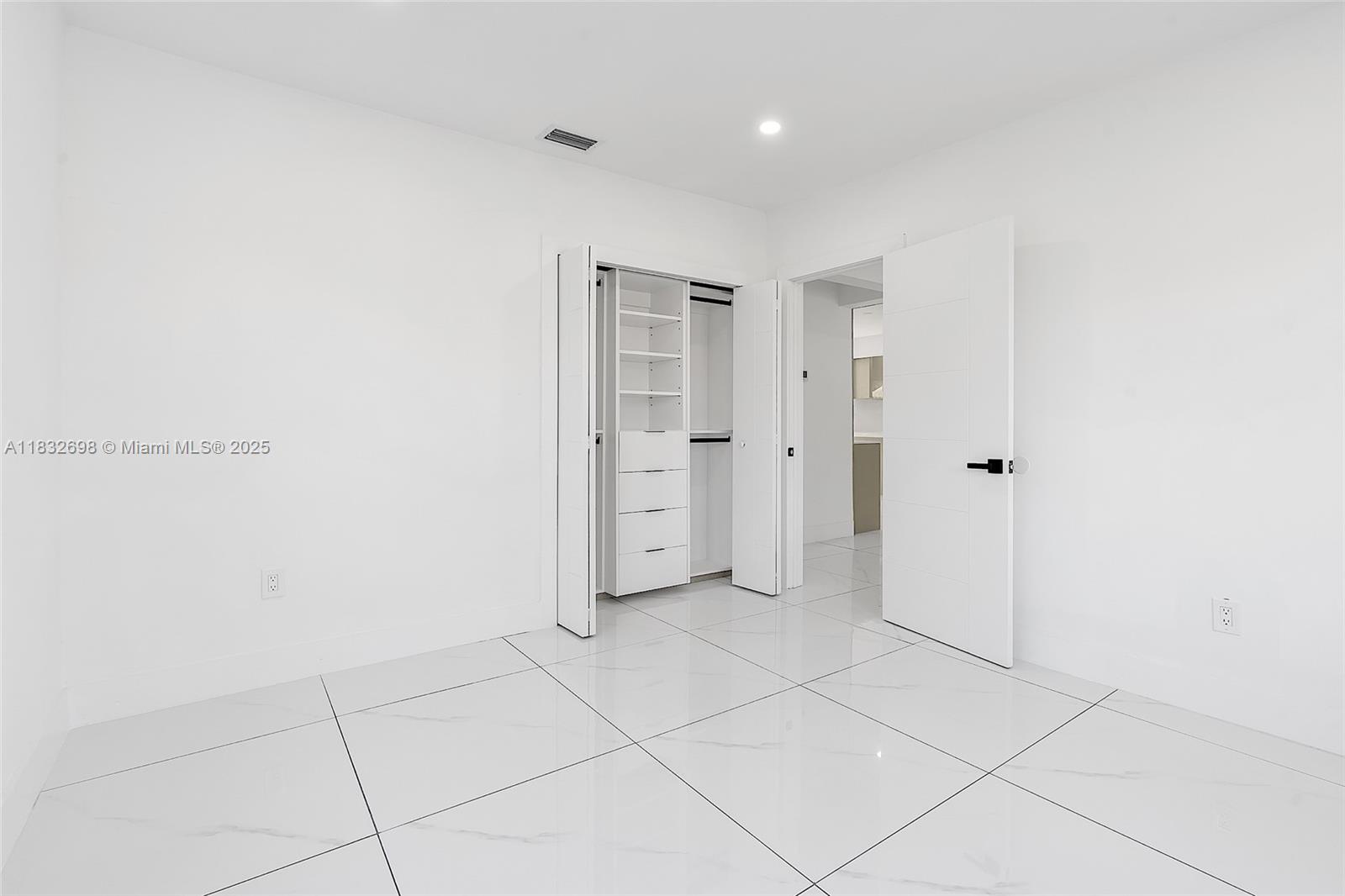 CORAL WAY CENTER AMD - Residential