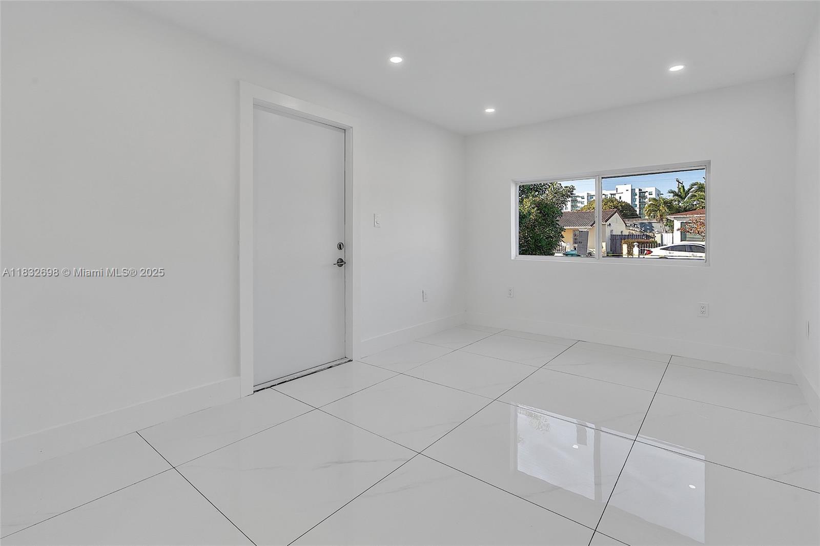 CORAL WAY CENTER AMD - Residential