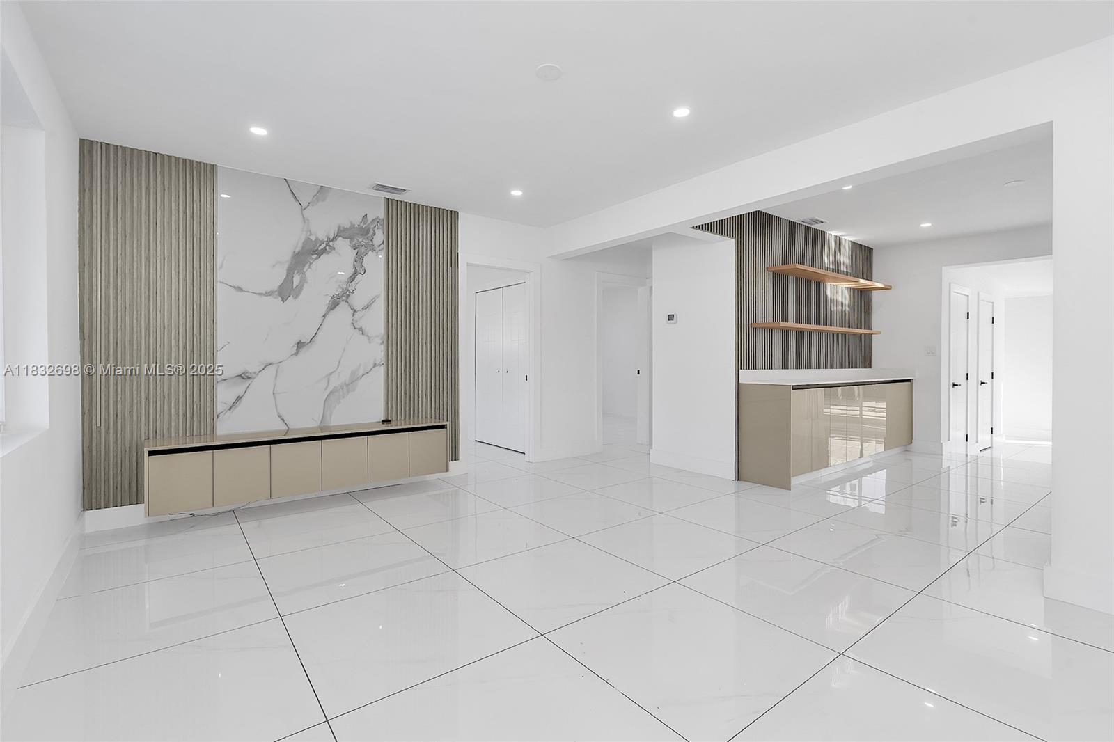 CORAL WAY CENTER AMD - Residential