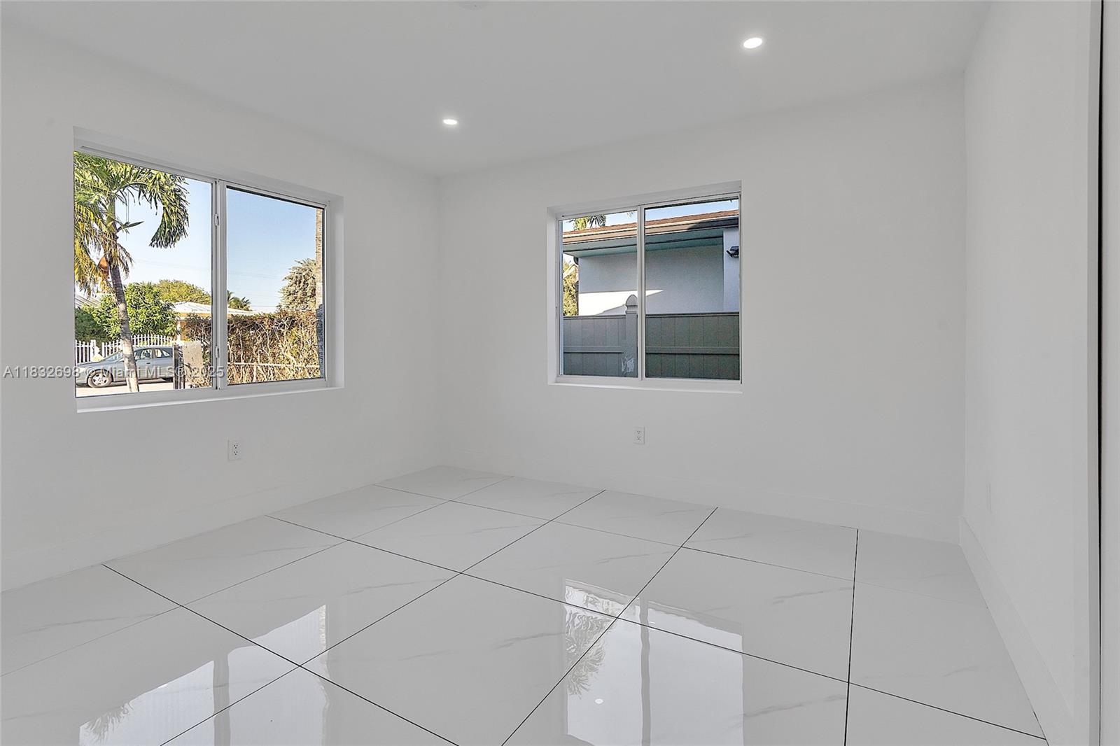 CORAL WAY CENTER AMD - Residential