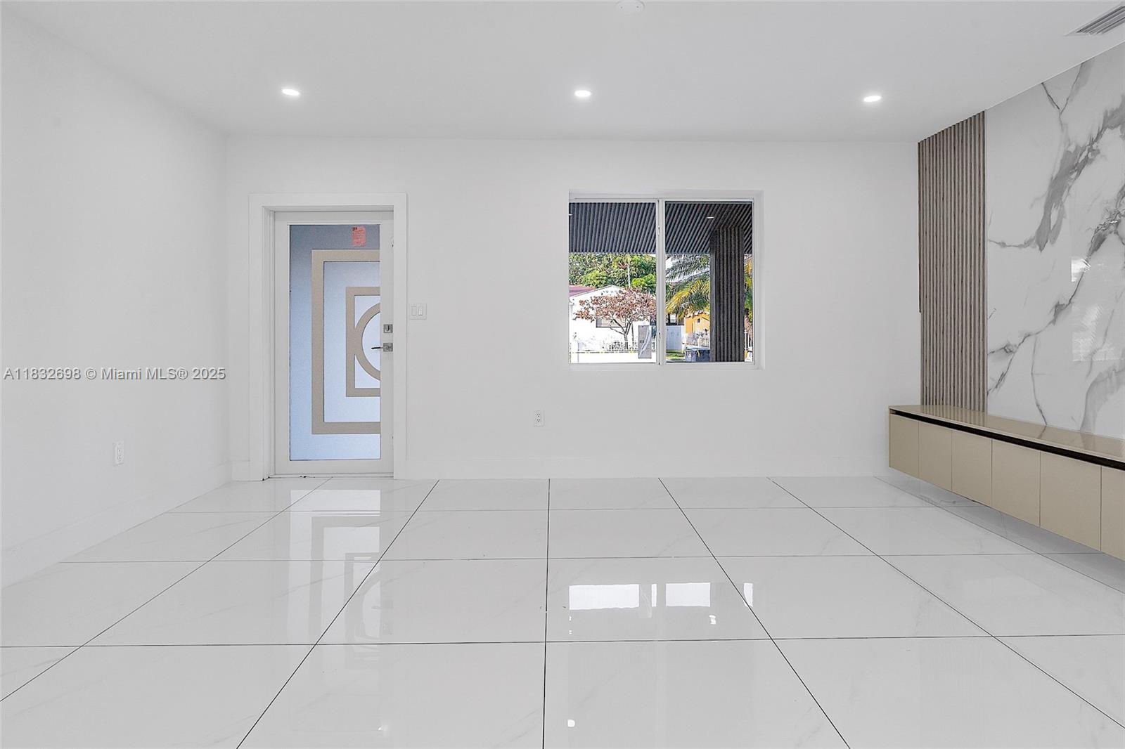 CORAL WAY CENTER AMD - Residential