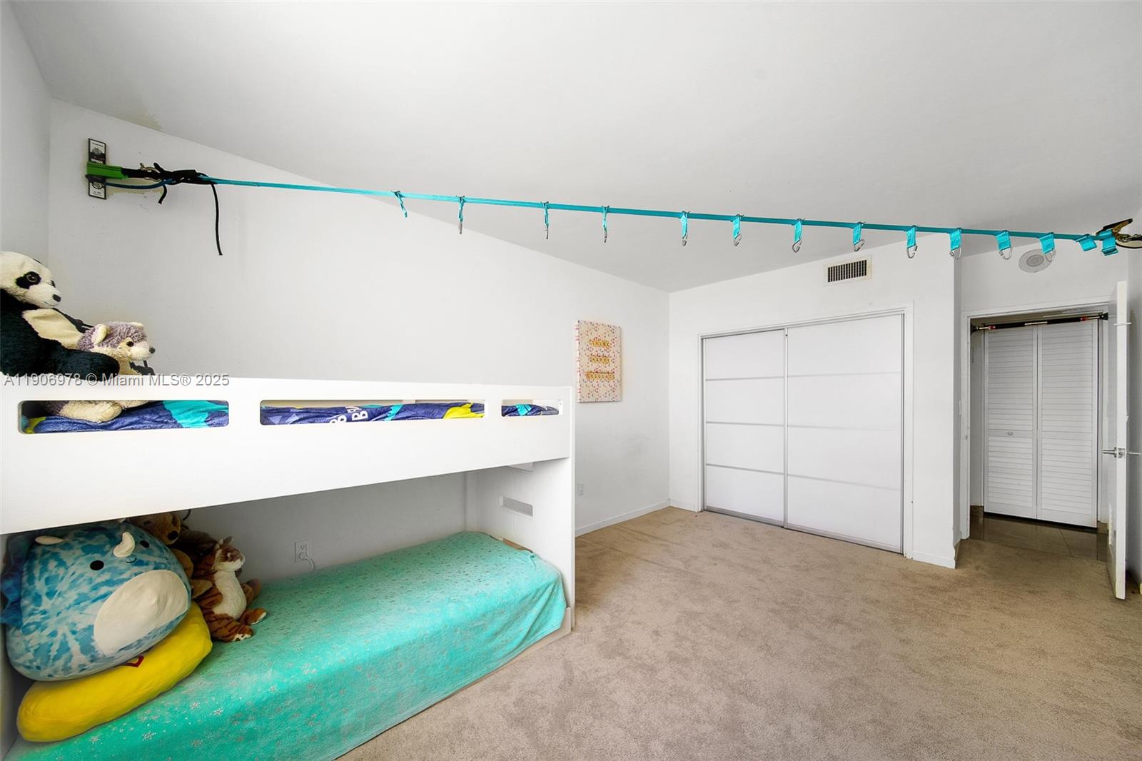 CORINTHIAN CONDO - Residential