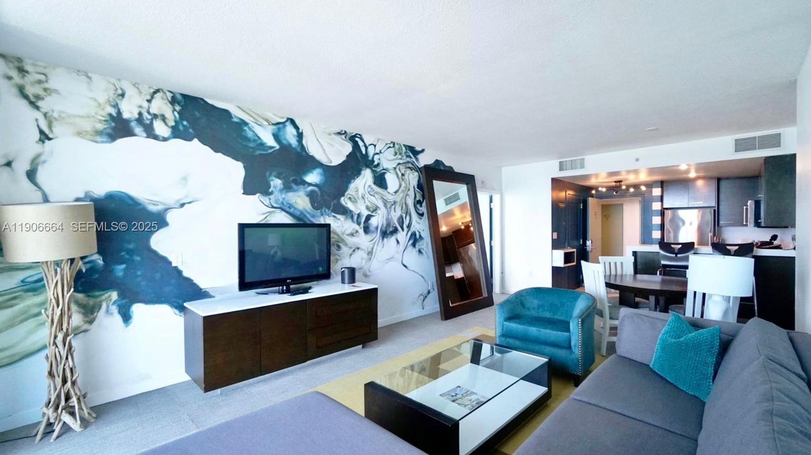 SOLE CONDO - Residential