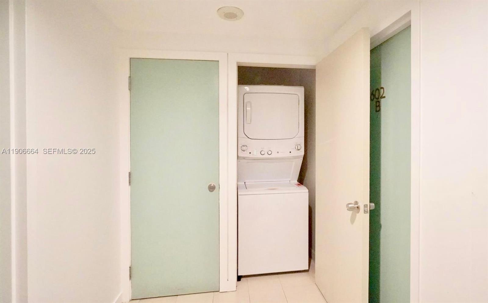 SOLE CONDO - Residential