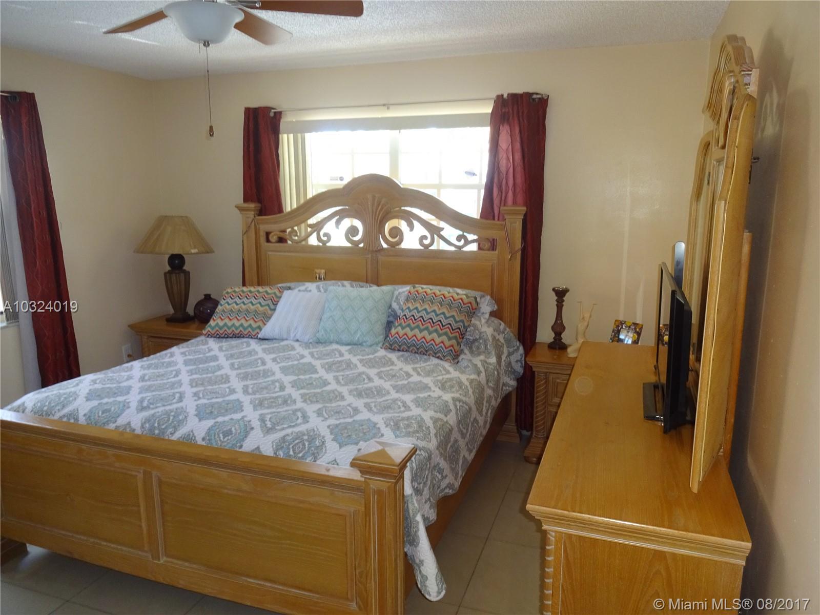 WESTLAWN-CORRECTED PLAT - Residential