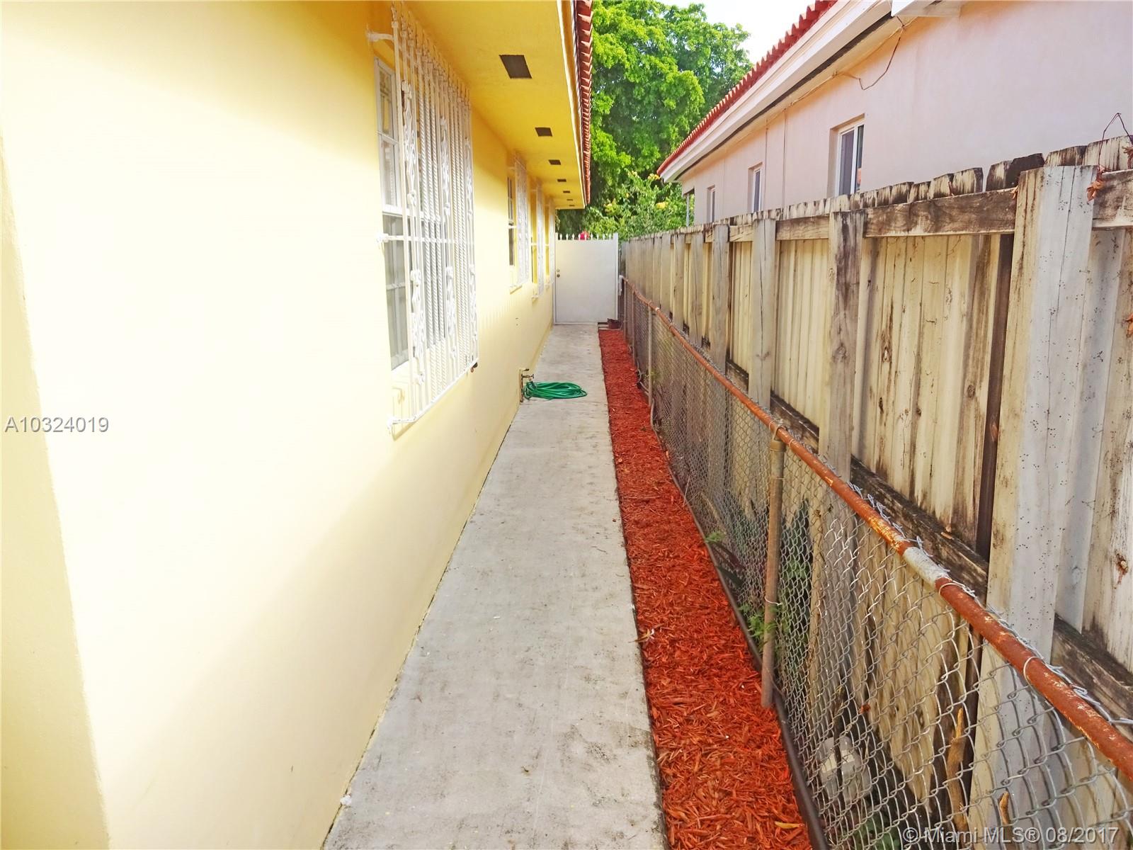 WESTLAWN-CORRECTED PLAT - Residential