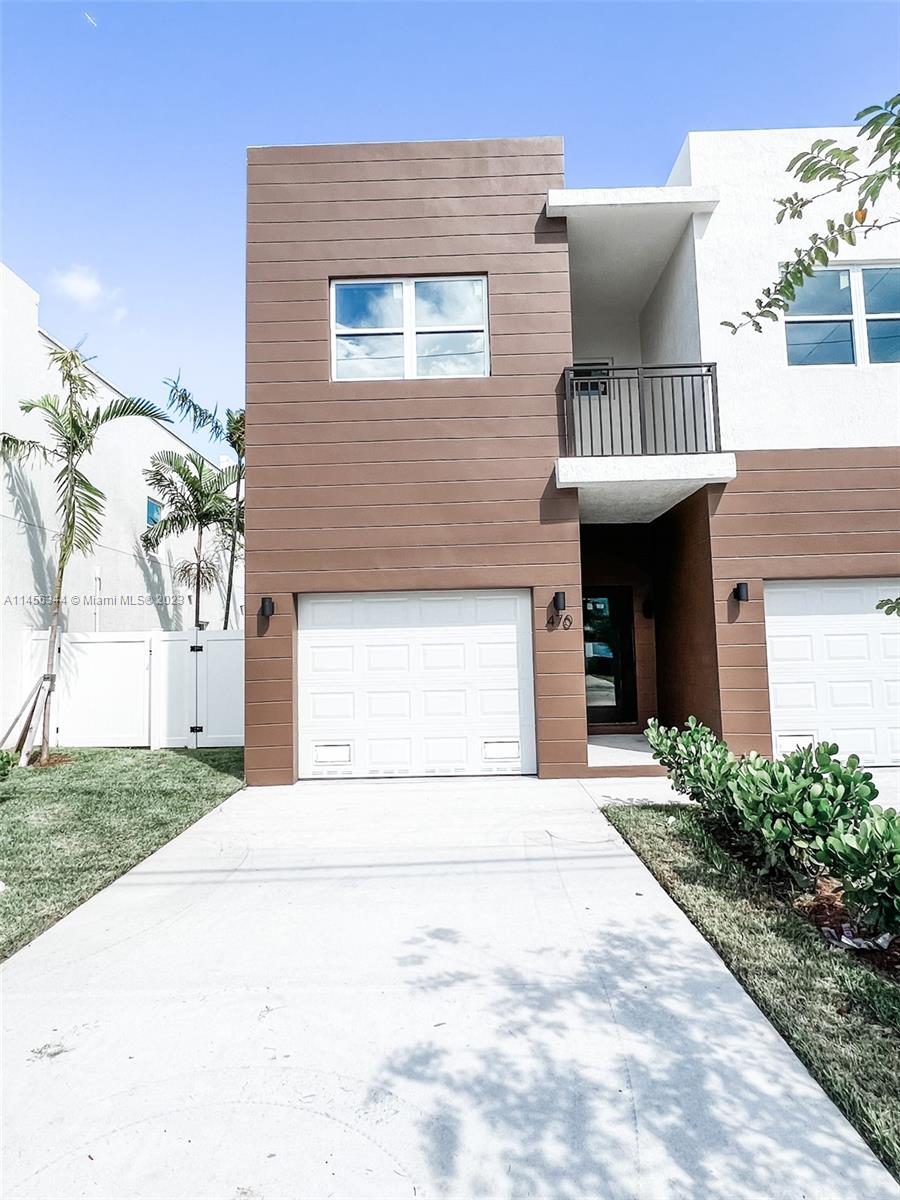 CASAVISTA TOWNHOMES - Residential