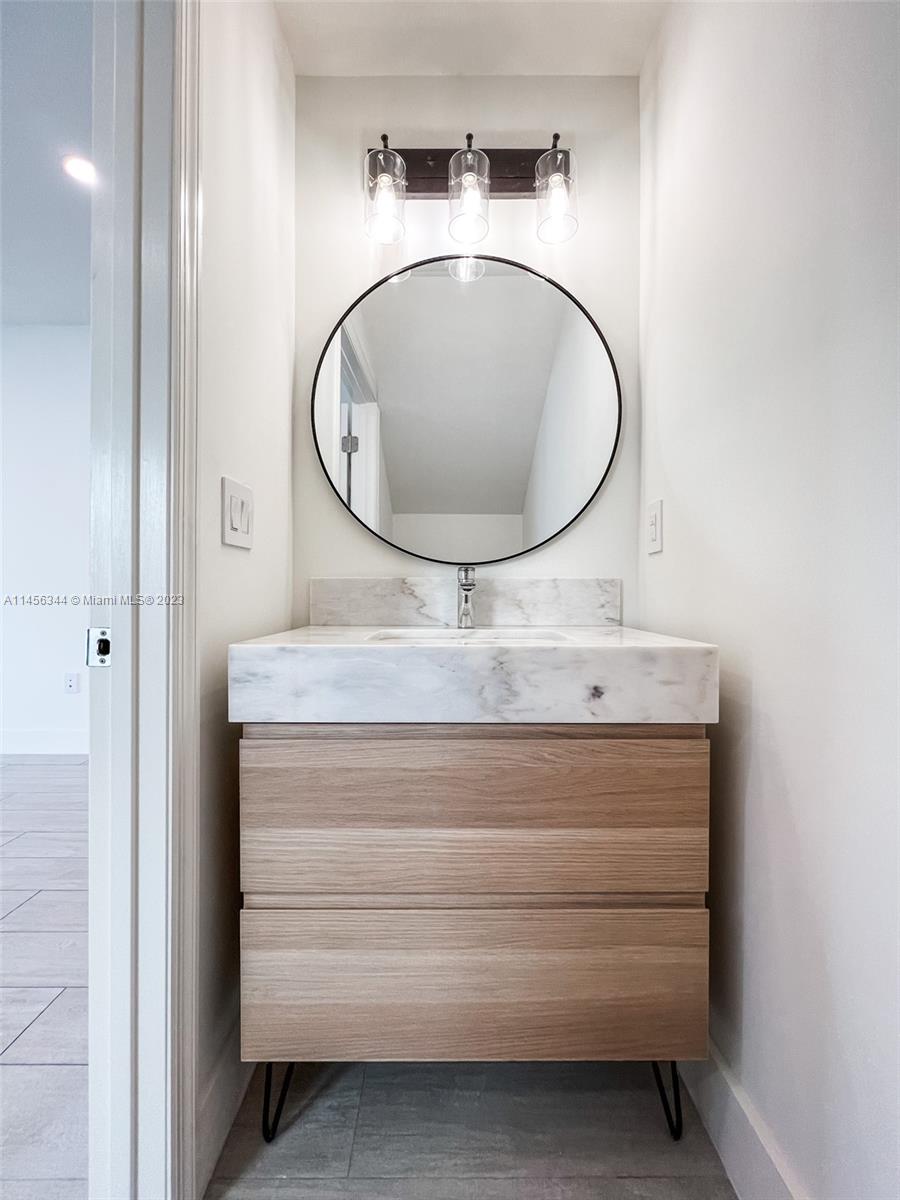 CASAVISTA TOWNHOMES - Residential