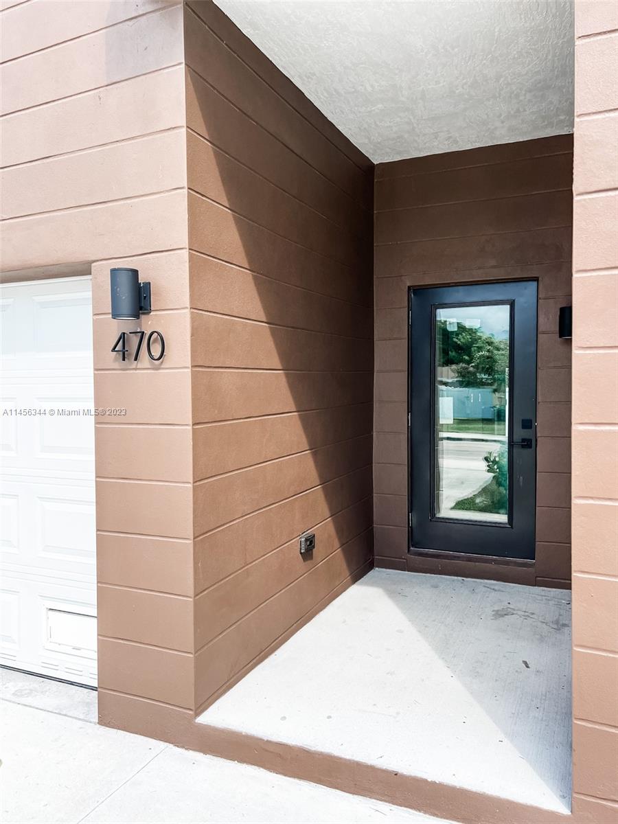 CASAVISTA TOWNHOMES - Residential