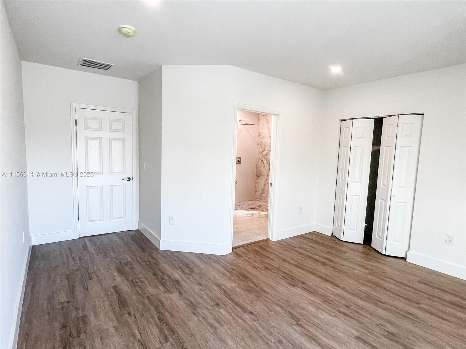 CASAVISTA TOWNHOMES - Residential