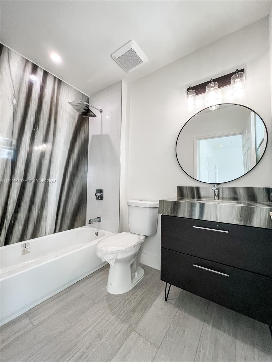 CASAVISTA TOWNHOMES - Residential