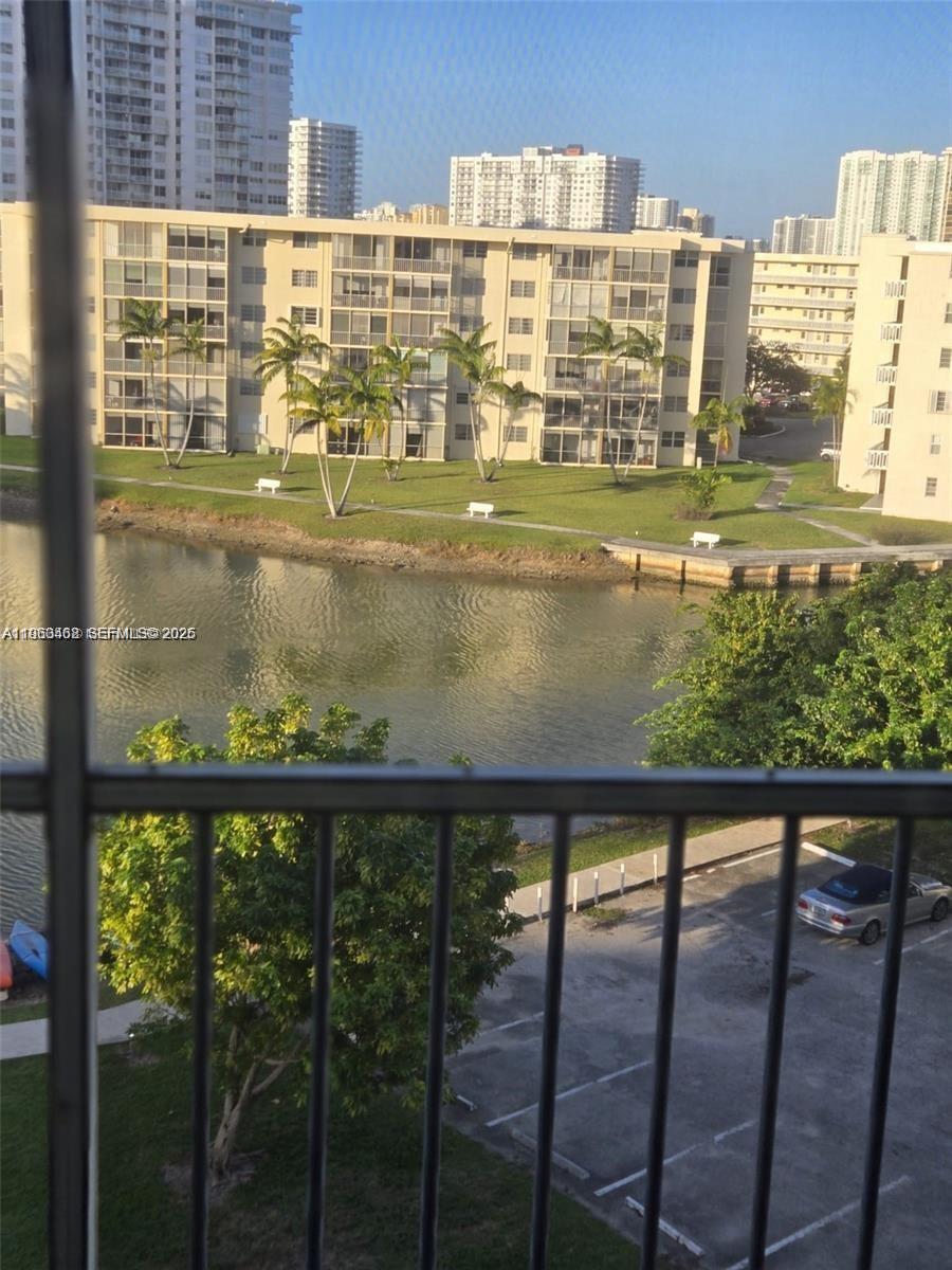 2903 Point East Dr K611