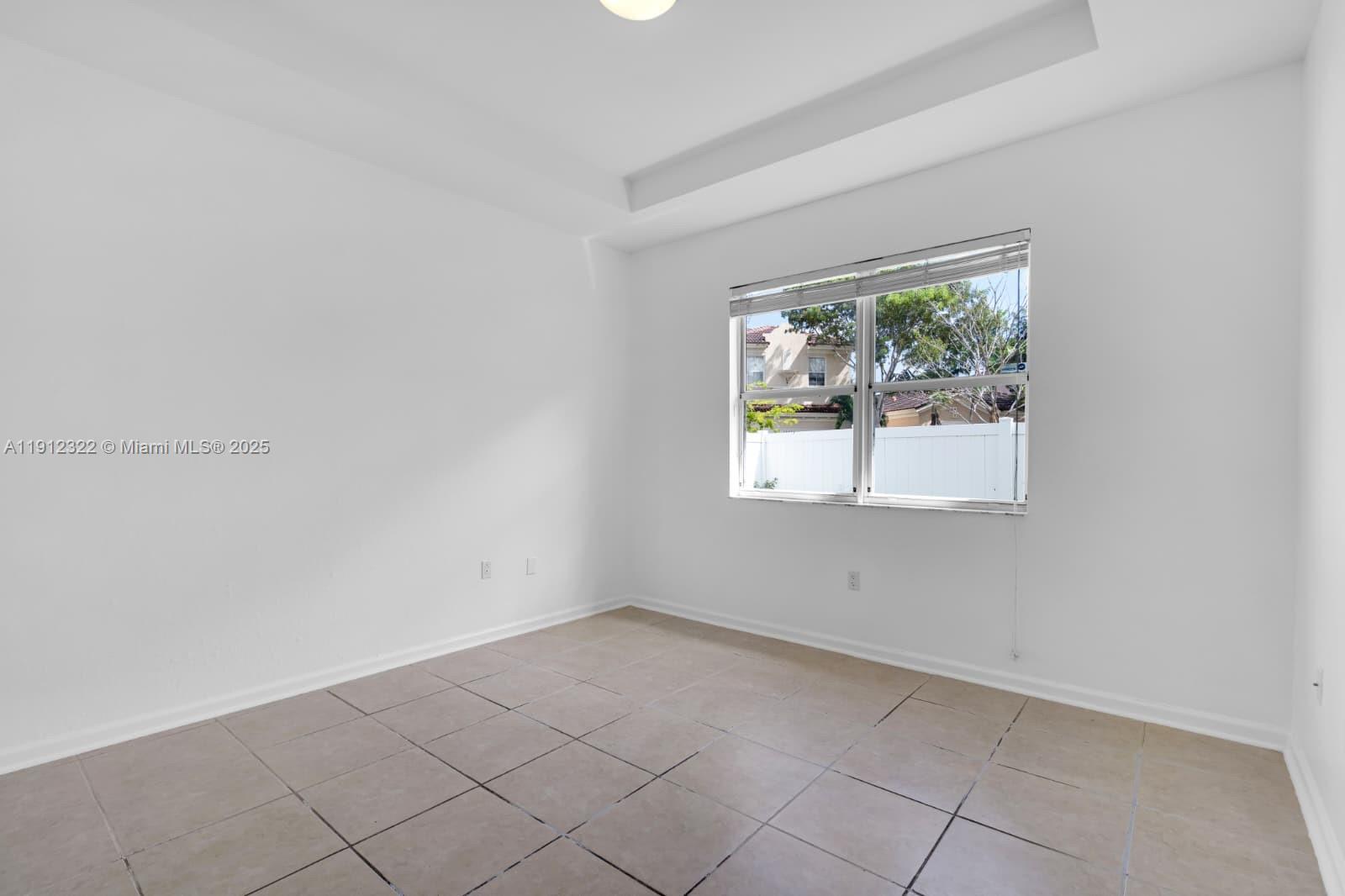 PORTOFINO PALMS - Residential Lease