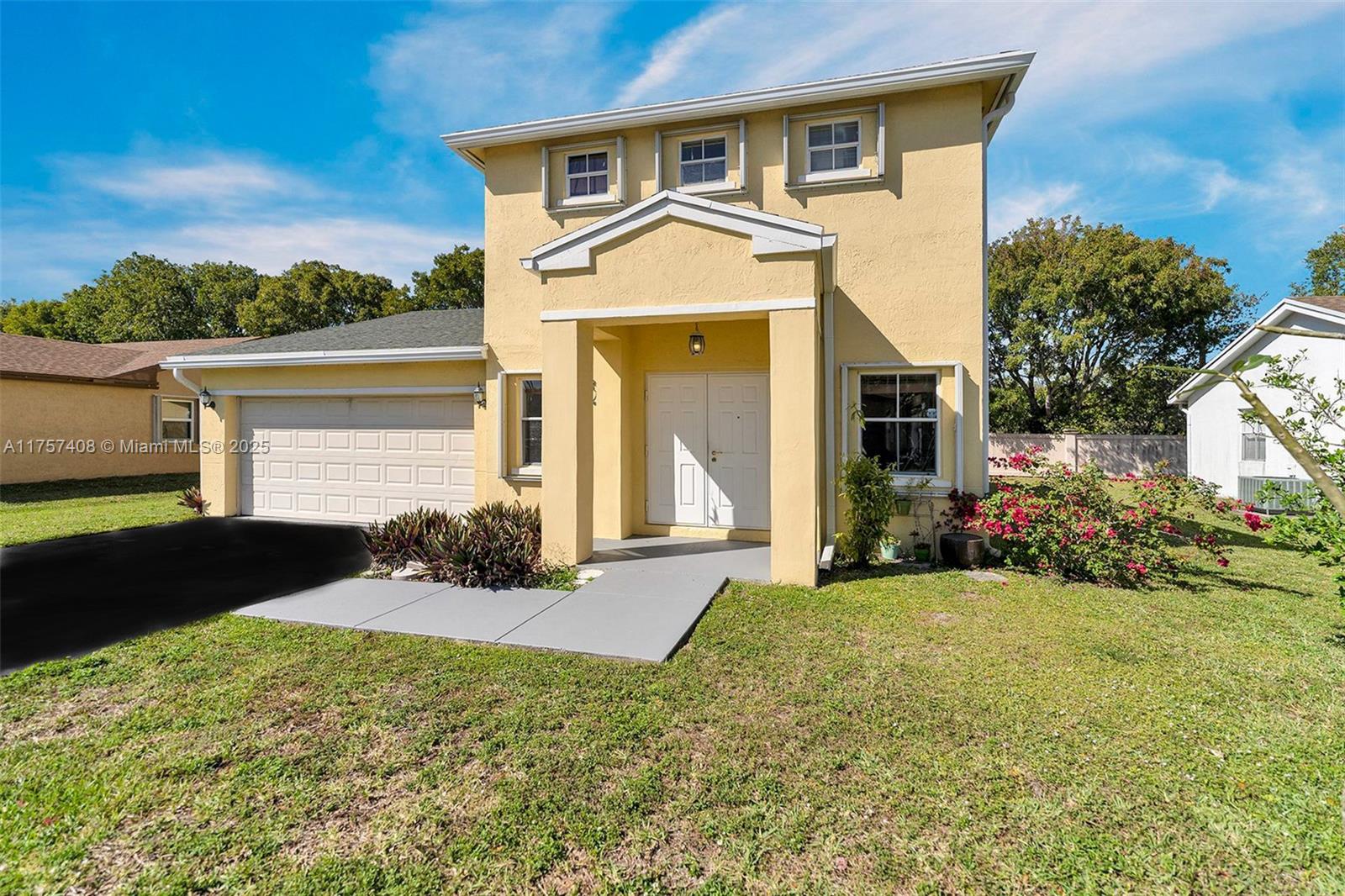 9579 Nw 53rd St, Sunrise, Miami-Dade County, Florida - 3 Bedrooms  
3 Bathrooms - 