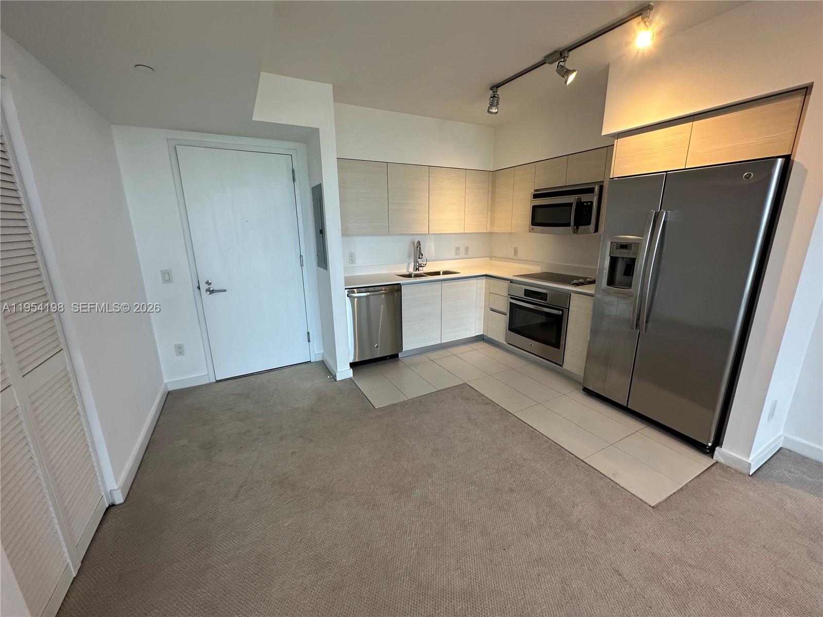 4250 BISCAYNE BOULEVARD C - Residential