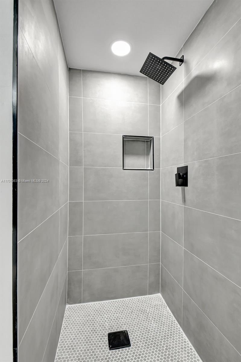 KINGS POINT TUSCANY CONDO - Residential