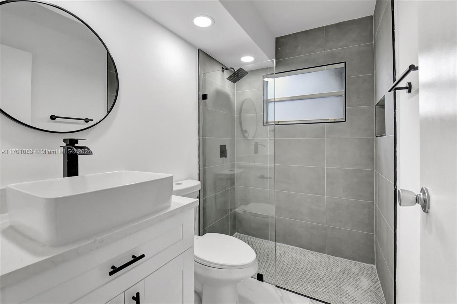 KINGS POINT TUSCANY CONDO - Residential