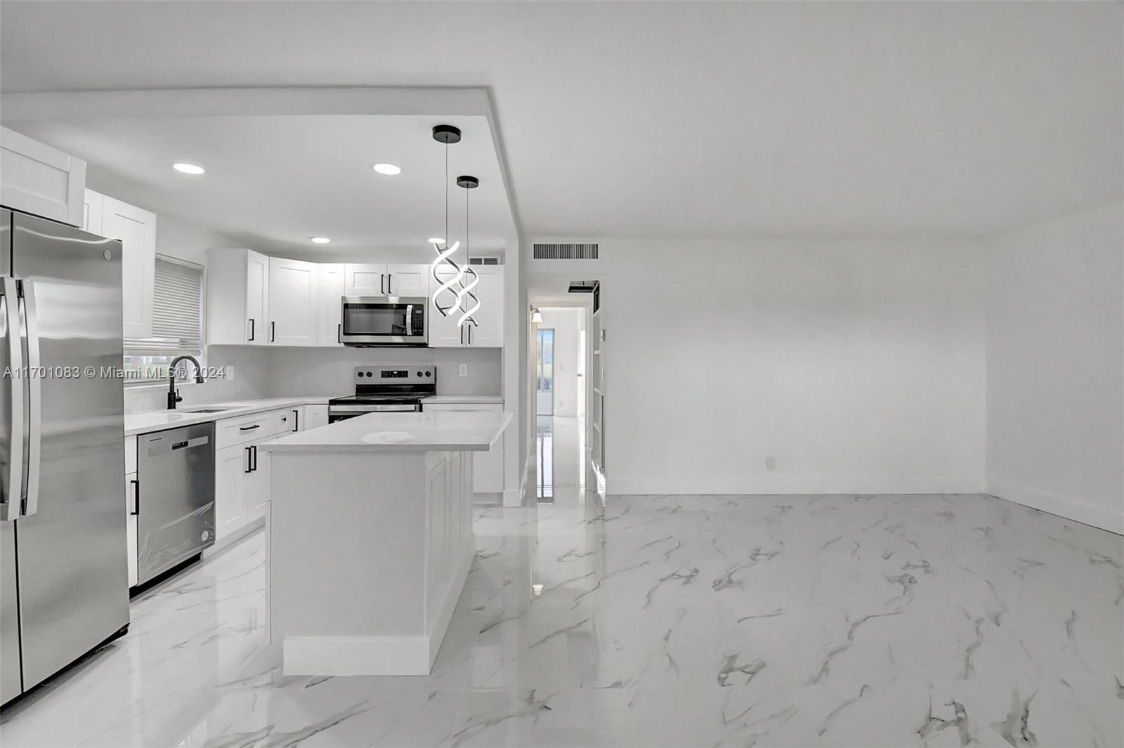 KINGS POINT TUSCANY CONDO - Residential