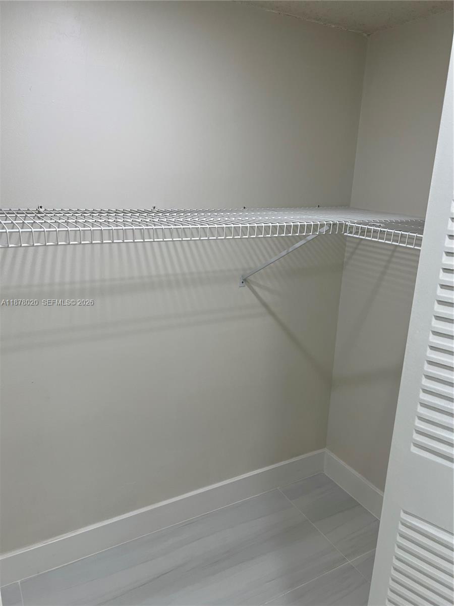 HI-GREENS OF INVERRARY - Residential