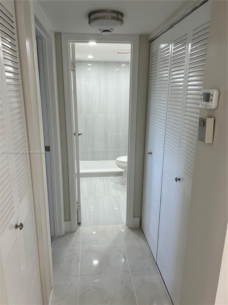 HI-GREENS OF INVERRARY - Residential