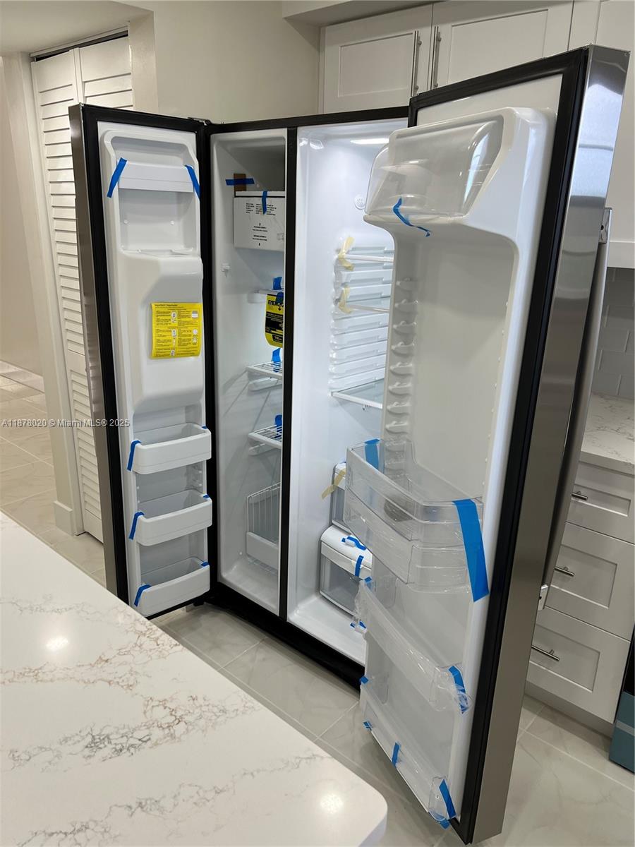 HI-GREENS OF INVERRARY - Residential