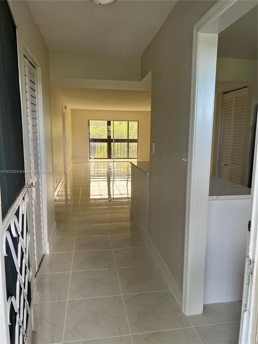 HI-GREENS OF INVERRARY - Residential