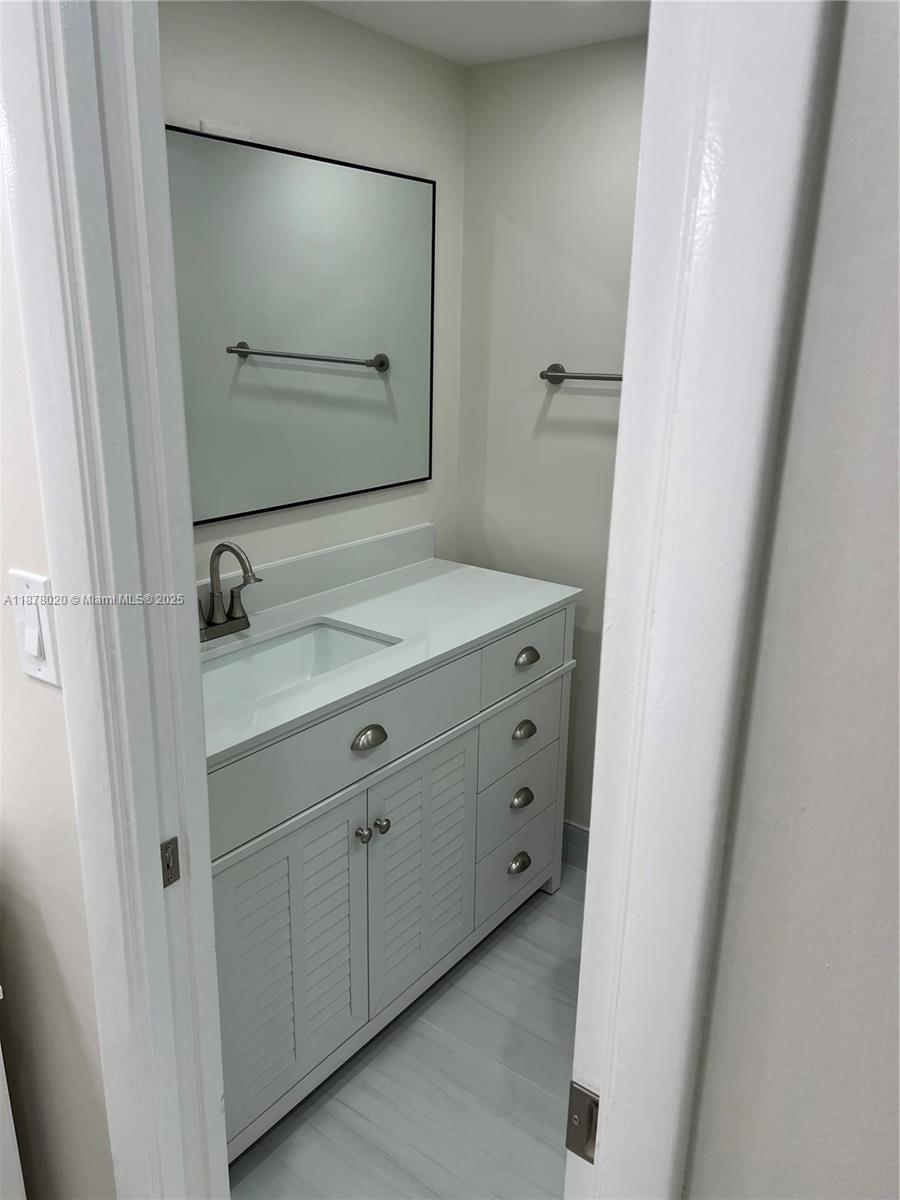 HI-GREENS OF INVERRARY - Residential