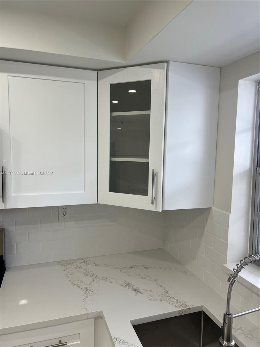 HI-GREENS OF INVERRARY - Residential