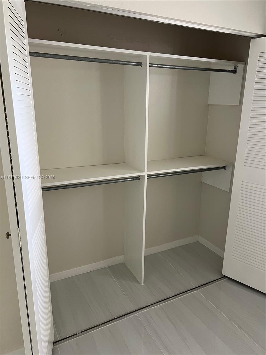 HI-GREENS OF INVERRARY - Residential