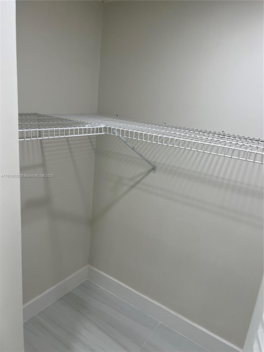 HI-GREENS OF INVERRARY - Residential