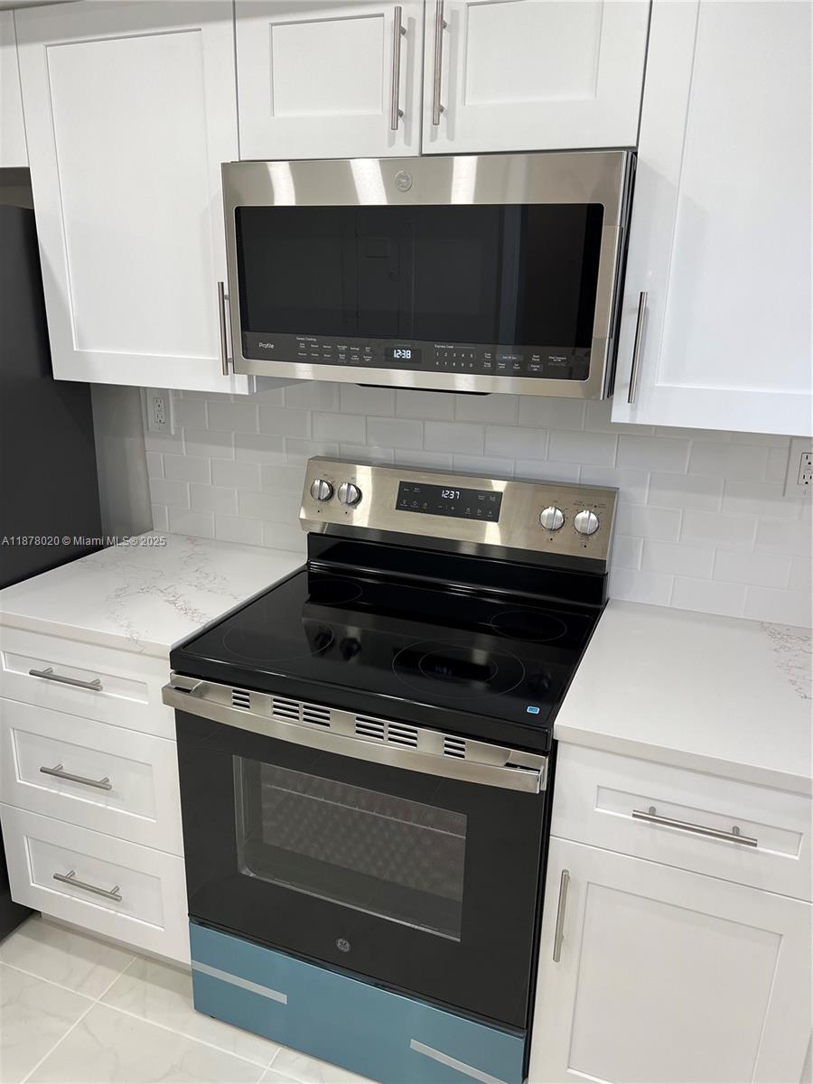 HI-GREENS OF INVERRARY - Residential