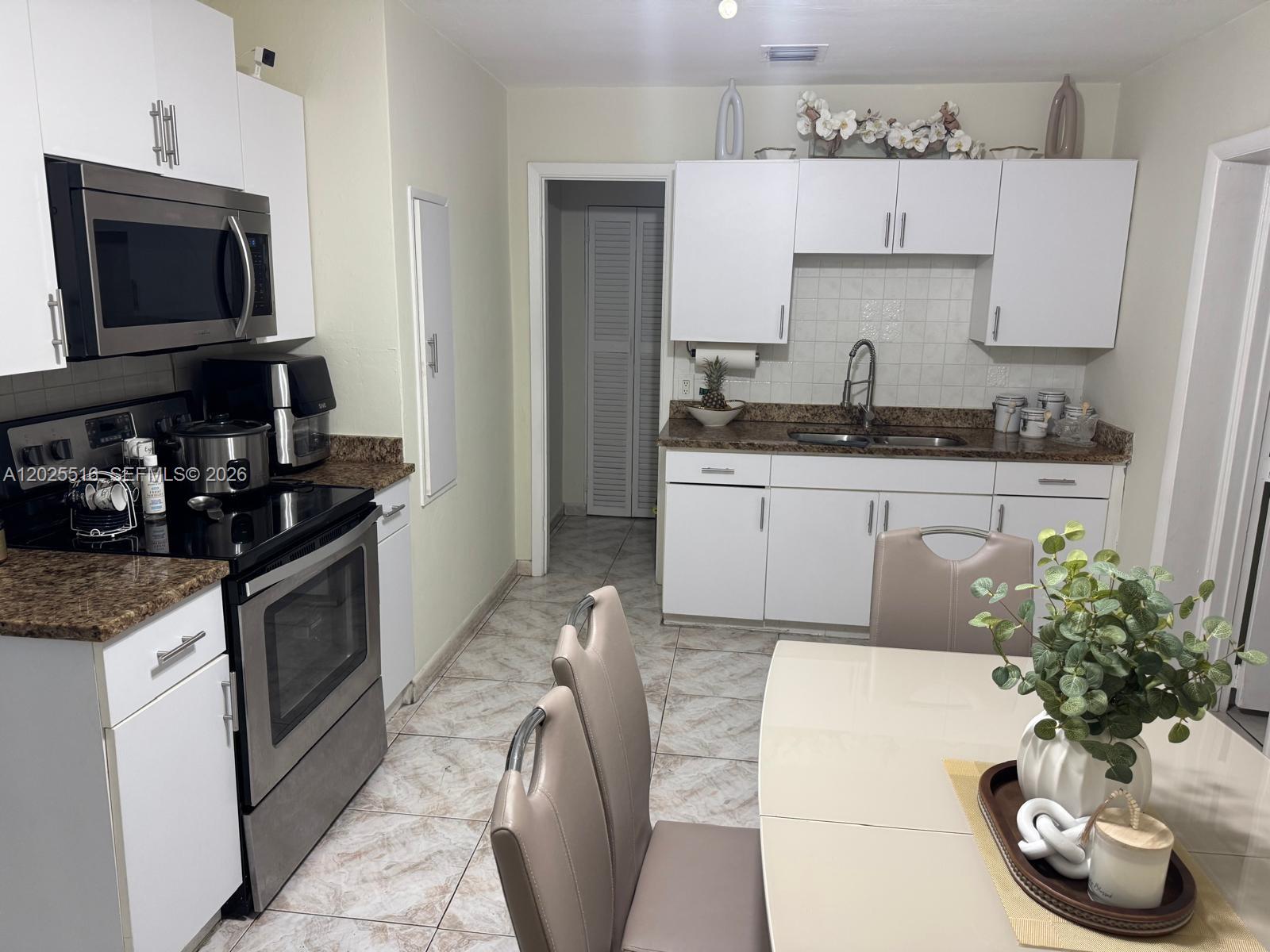 HOLLYWOOD BEACH GARDENS - Residential Income