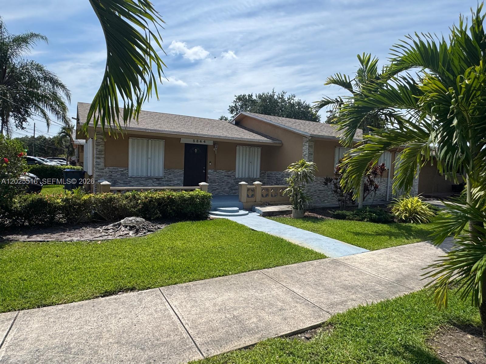 HOLLYWOOD BEACH GARDENS - Residential Income