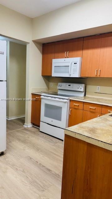 BELMONT AT NORTH LAUDERDA - Residential Lease