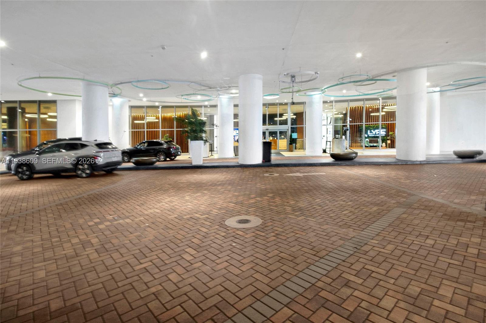 4111 SOUTH OCEAN DRIVE CO - Residential