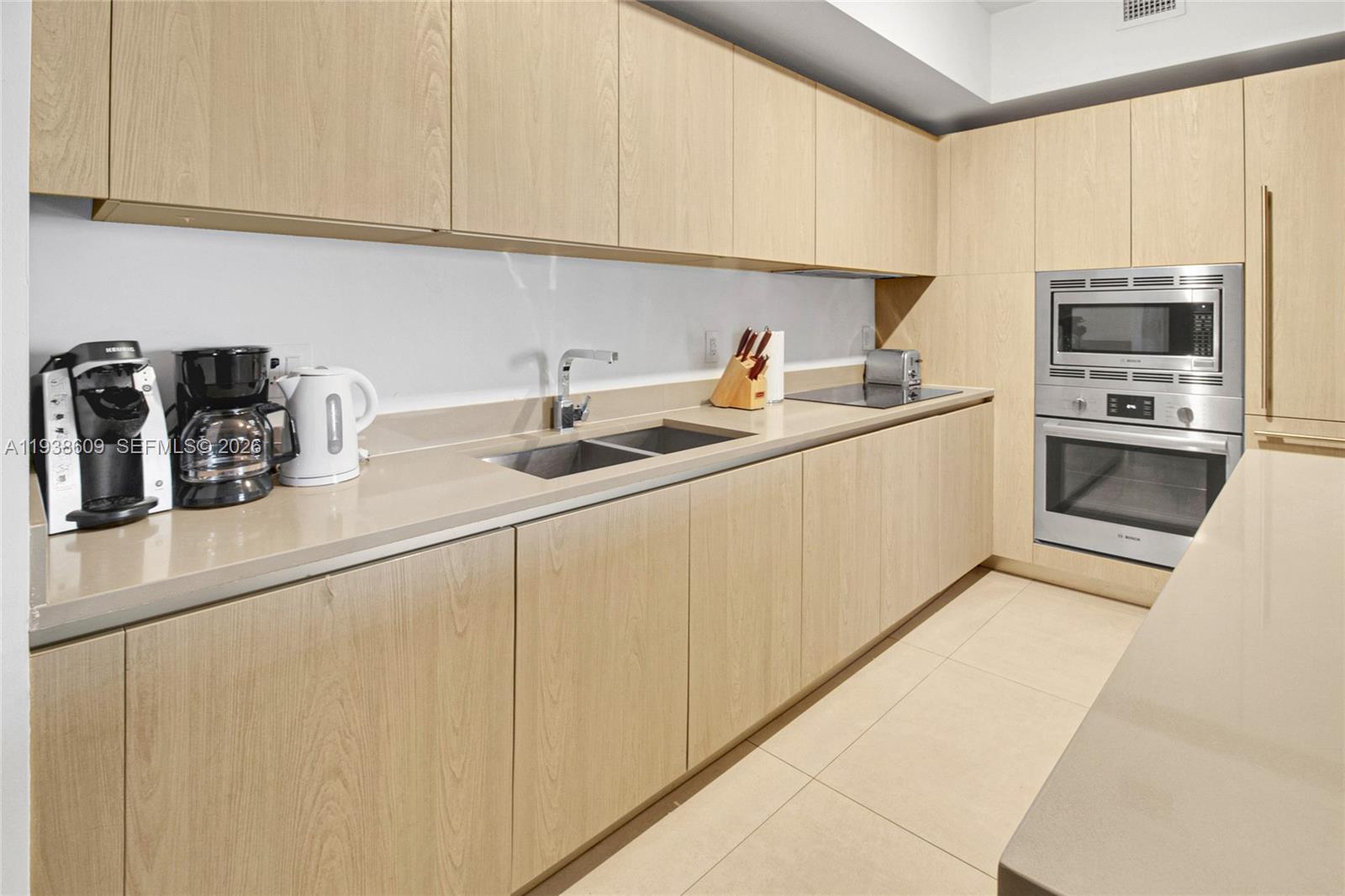 4111 SOUTH OCEAN DRIVE CO - Residential