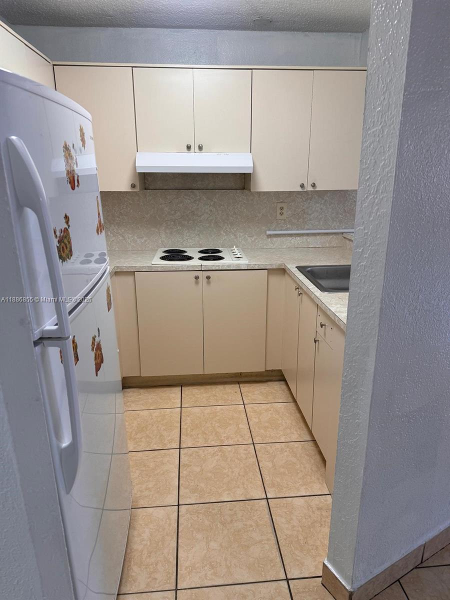 ROYAL PALM 47 CONDO - Residential
