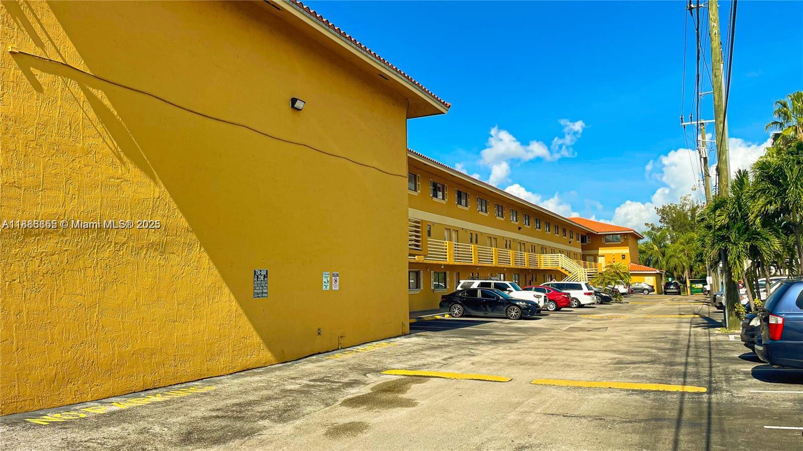 ROYAL PALM 47 CONDO - Residential