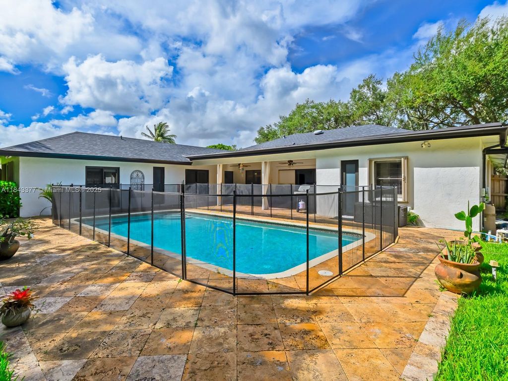 Photo of 1030 SW 91st Ave, Plantation, FL 33324 (MLS # A11843377)