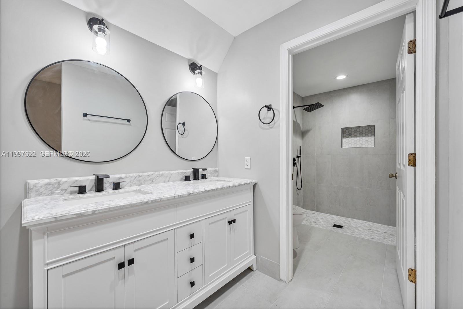 COUNTRY WALK SEC 4 - Residential Lease