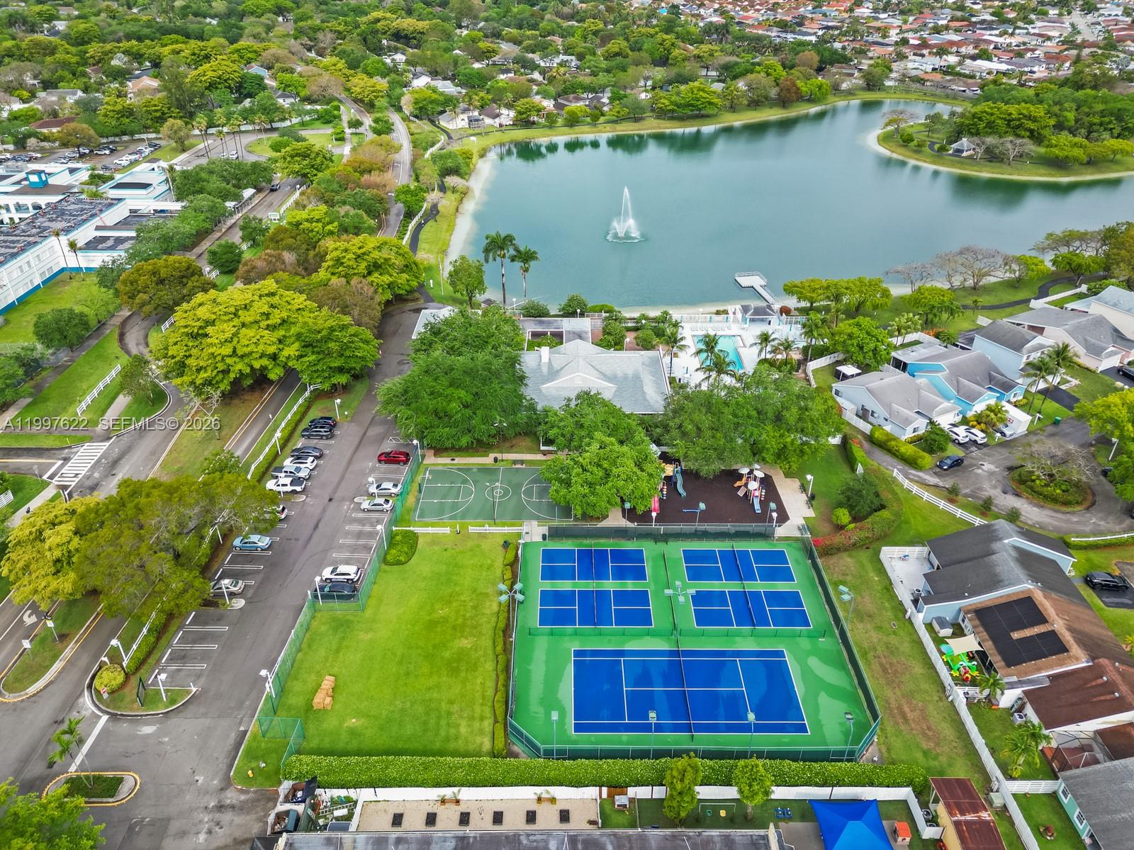 COUNTRY WALK SEC 4 - Residential Lease