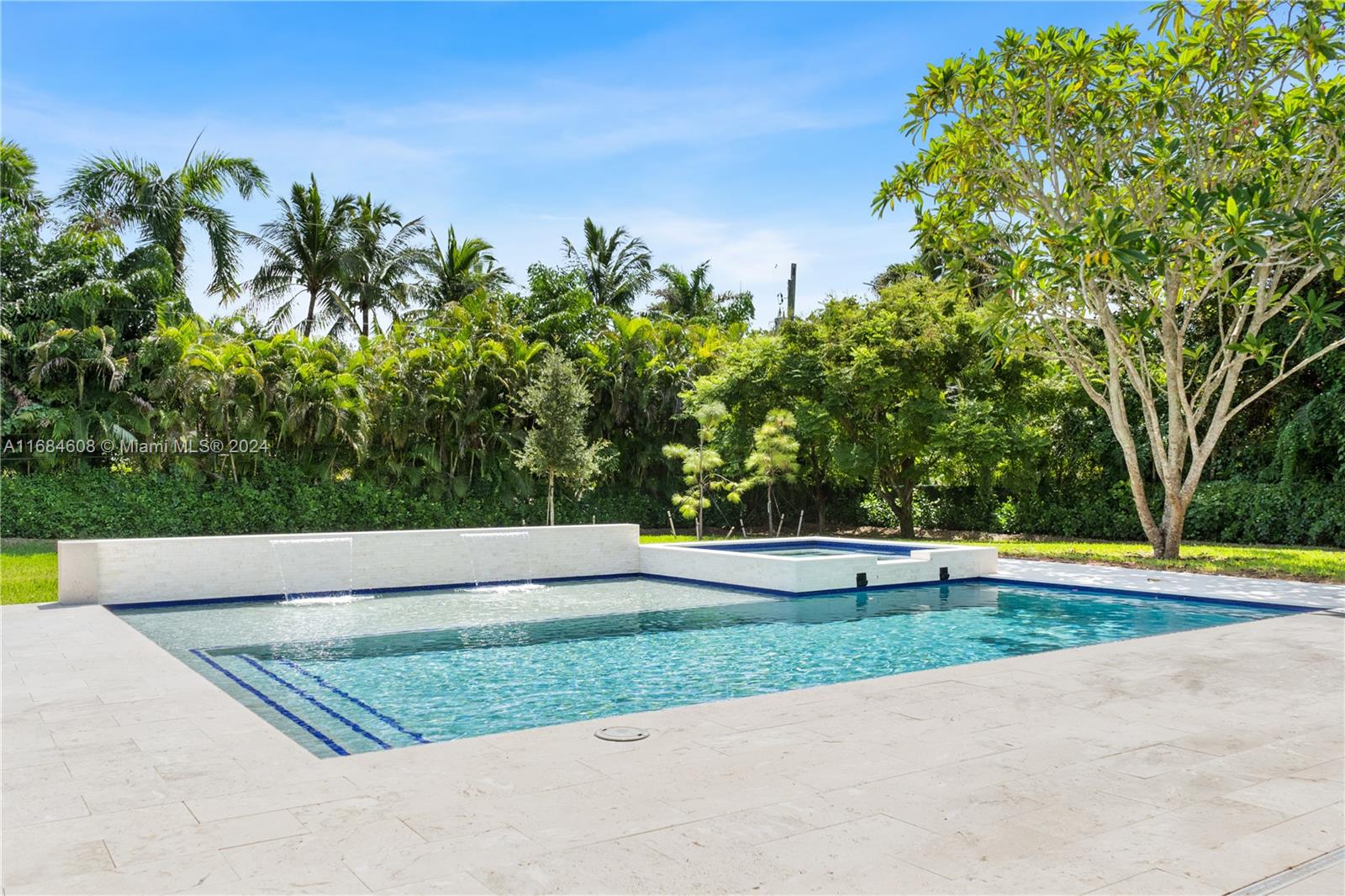 MARIEL GROVE ESTS - Residential