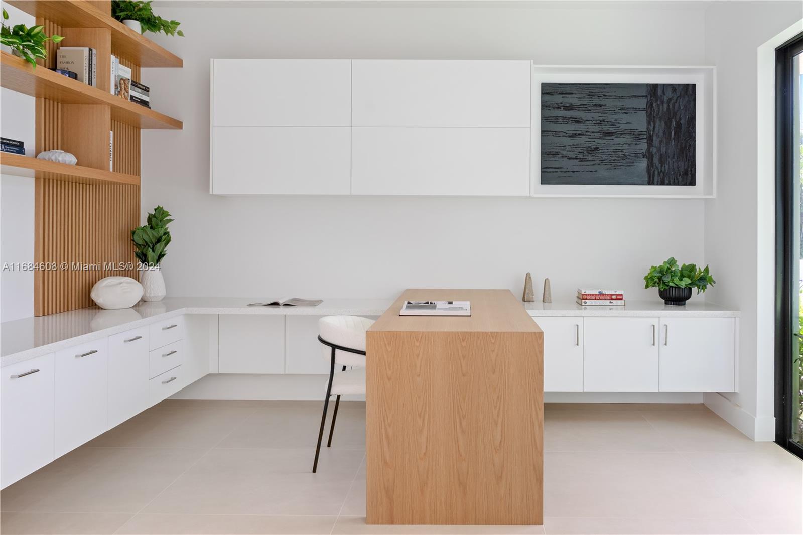 MARIEL GROVE ESTS - Residential